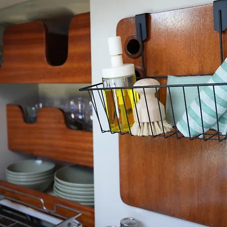 The Classic Sailboat Retreat Ботель *
