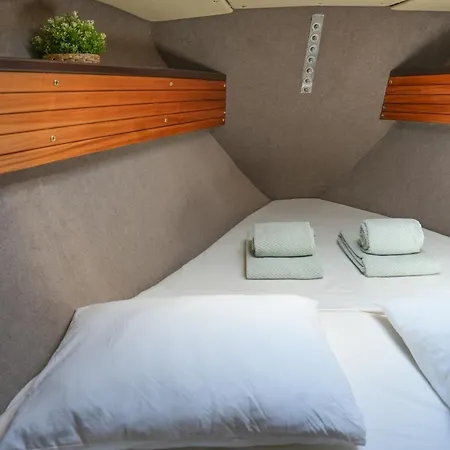 Ботель The Classic Sailboat Retreat Лиссабон