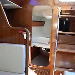 The Classic Sailboat Retreat * Lizbona