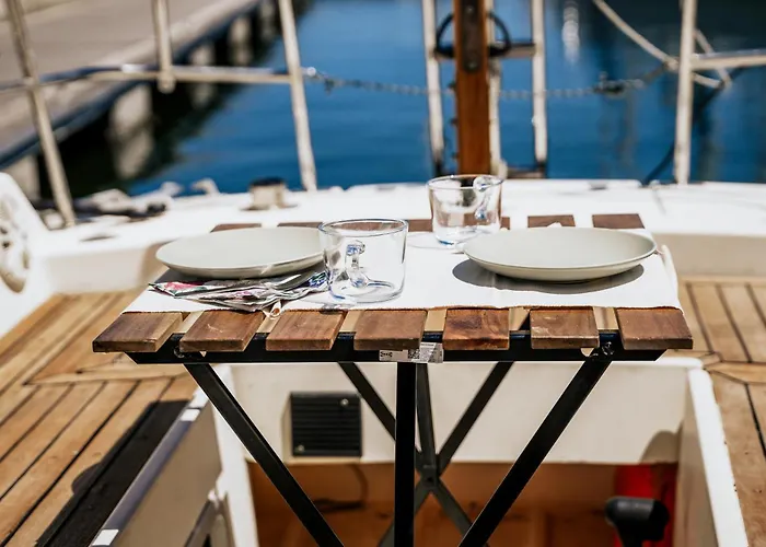 Botel The Classic Sailboat Retreat Lisbona